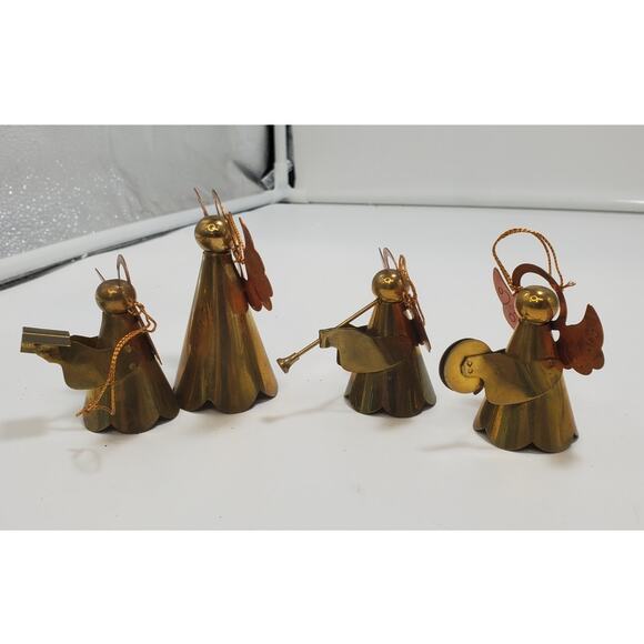 Vintage Brass Christmas Ornaments Etched 3D Gold Angels - Hong Kong - Lot of 4 - Picture 2 of 4